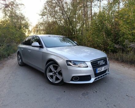 Сірий Ауді А4, об'ємом двигуна 2 л та пробігом 333 тис. км за 4700 $, фото 1 на Automoto.ua