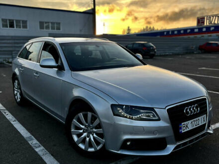 Серый Ауди А4, объемом двигателя 2 л и пробегом 246 тыс. км за 9500 $, фото 1 на Automoto.ua
