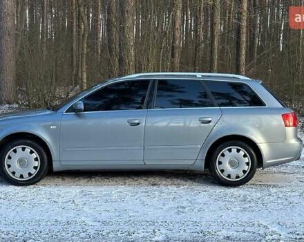 Серый Ауди А4, объемом двигателя 2 л и пробегом 300 тыс. км за 3200 $, фото 1 на Automoto.ua