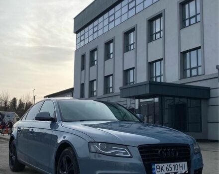 Серый Ауди А4, объемом двигателя 2 л и пробегом 280 тыс. км за 9200 $, фото 1 на Automoto.ua