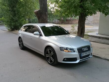 Серый Ауди А4, объемом двигателя 2 л и пробегом 260 тыс. км за 7500 $, фото 1 на Automoto.ua