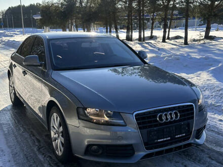 Серый Ауди А4, объемом двигателя 1.8 л и пробегом 340 тыс. км за 8500 $, фото 1 на Automoto.ua