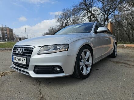 Серый Ауди А4, объемом двигателя 1.8 л и пробегом 304 тыс. км за 8200 $, фото 1 на Automoto.ua