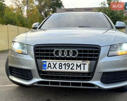 Серый Ауди А4, объемом двигателя 2 л и пробегом 300 тыс. км за 9400 $, фото 1 на Automoto.ua
