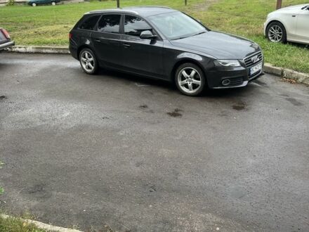 Серый Ауди А4, объемом двигателя 2 л и пробегом 286 тыс. км за 7400 $, фото 1 на Automoto.ua