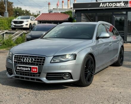 Сірий Ауді А4, об'ємом двигуна 2.7 л та пробігом 209 тис. км за 11590 $, фото 1 на Automoto.ua