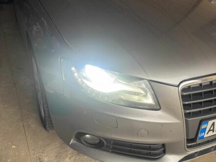 Ауди А4 2009 в Сторожинце на Automoto.ua Серый Ауди А4, объемом двигателя 2 л и пробегом 179 тыс. км за 10800 $, фото 1 на Automoto.ua