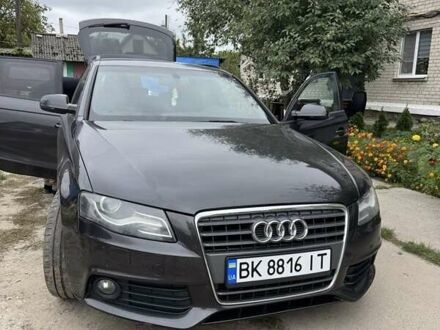 Сірий Ауді А4, об'ємом двигуна 2 л та пробігом 240 тис. км за 10800 $, фото 1 на Automoto.ua