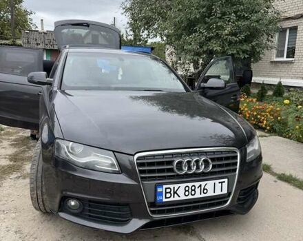 Сірий Ауді А4, об'ємом двигуна 2 л та пробігом 240 тис. км за 10800 $, фото 1 на Automoto.ua