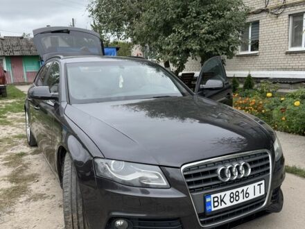 Серый Ауди А4, объемом двигателя 2 л и пробегом 240 тыс. км за 10800 $, фото 1 на Automoto.ua