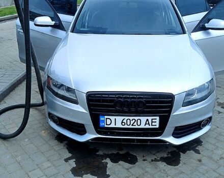 Серый Ауди А4, объемом двигателя 2 л и пробегом 225 тыс. км за 7500 $, фото 1 на Automoto.ua