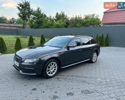 Серый Ауди А4, объемом двигателя 1.8 л и пробегом 310 тыс. км за 7300 $, фото 1 на Automoto.ua