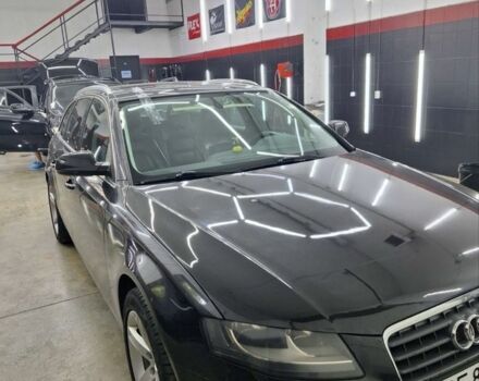 Серый Ауди А4, объемом двигателя 2 л и пробегом 320 тыс. км за 9430 $, фото 1 на Automoto.ua