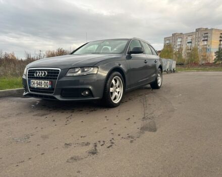 Серый Ауди А4, объемом двигателя 2 л и пробегом 300 тыс. км за 4606 $, фото 1 на Automoto.ua