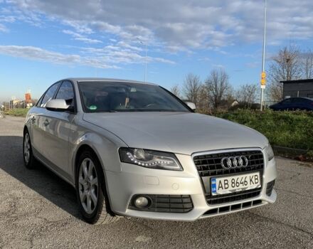 Серый Ауди А4, объемом двигателя 2 л и пробегом 292 тыс. км за 8000 $, фото 1 на Automoto.ua