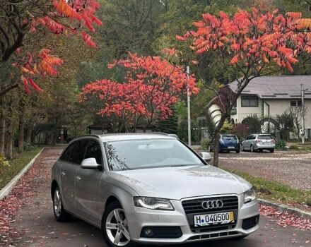 Серый Ауди А4, объемом двигателя 2 л и пробегом 325 тыс. км за 8899 $, фото 1 на Automoto.ua