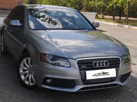 Сірий Ауді А4, об'ємом двигуна 2 л та пробігом 225 тис. км за 9500 $, фото 1 на Automoto.ua