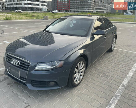 Ауди А4 2010 в Киеве на Automoto.ua Серый Ауди А4, объемом двигателя 1.98 л и пробегом 300 тыс. км за 8300 $, фото 1 на Automoto.ua