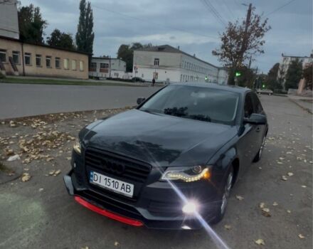 Сірий Ауді А4, об'ємом двигуна 2 л та пробігом 300 тис. км за 7700 $, фото 1 на Automoto.ua