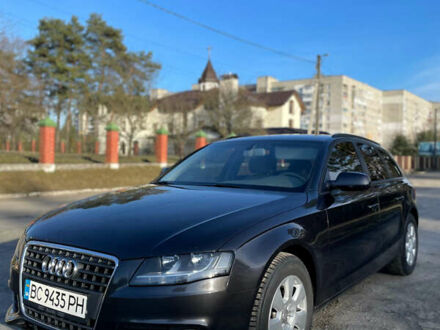 Сірий Ауді А4, об'ємом двигуна 2 л та пробігом 305 тис. км за 10500 $, фото 1 на Automoto.ua