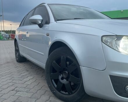 Сірий Ауді А4, об'ємом двигуна 2 л та пробігом 253 тис. км за 5399 $, фото 1 на Automoto.ua