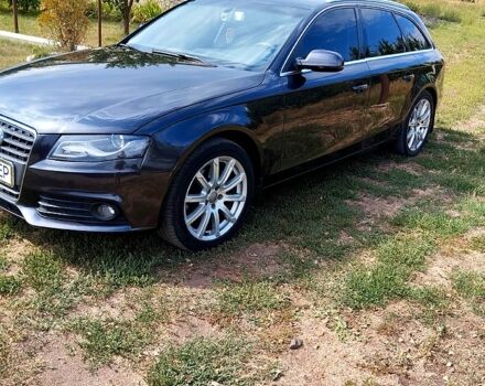 Сірий Ауді А4, об'ємом двигуна 2 л та пробігом 258 тис. км за 9000 $, фото 1 на Automoto.ua