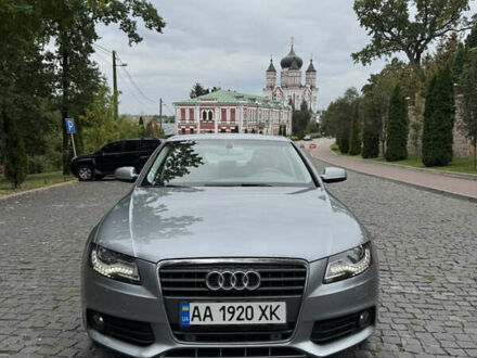 Ауди А4 2010 в Киеве на Automoto.ua Серый Ауди А4, объемом двигателя 2 л и пробегом 142 тыс. км за 10600 $, фото 1 на Automoto.ua