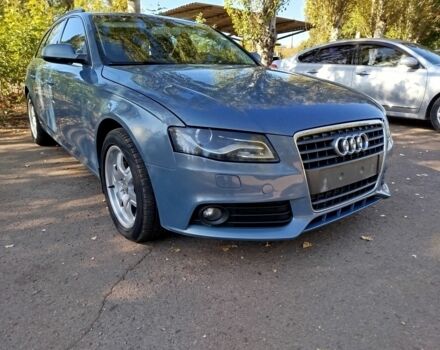 Сірий Ауді А4, об'ємом двигуна 2 л та пробігом 248 тис. км за 8999 $, фото 1 на Automoto.ua