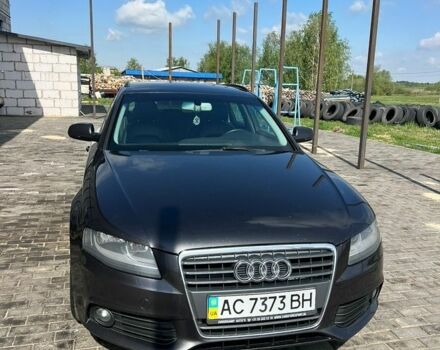 Серый Ауди А4, объемом двигателя 2 л и пробегом 439 тыс. км за 8500 $, фото 1 на Automoto.ua