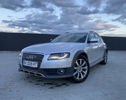 Серый Ауди А4, объемом двигателя 2 л и пробегом 220 тыс. км за 10000 $, фото 1 на Automoto.ua