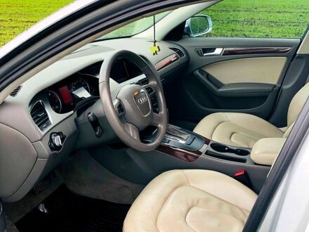 Ауди А4 2011 в Конотопе на Automoto.ua Серый Ауди А4, объемом двигателя 20 л и пробегом 200 тыс. км за 9300 $, фото 1 на Automoto.ua