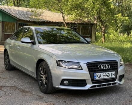 Серый Ауди А4, объемом двигателя 2 л и пробегом 163 тыс. км за 9700 $, фото 1 на Automoto.ua