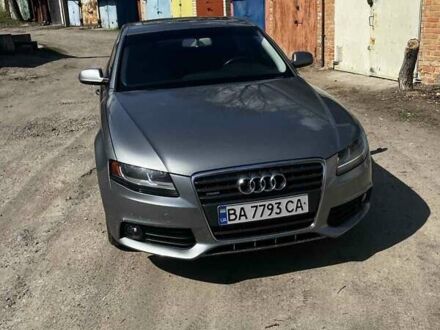 Ауди А4 2011 в Светловдске на Automoto.ua Серый Ауди А4, объемом двигателя 1.98 л и пробегом 209 тыс. км за 11000 $, фото 1 на Automoto.ua