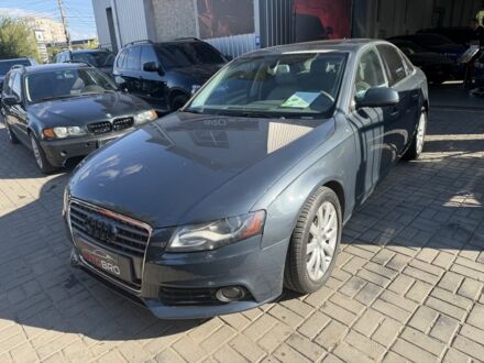 Сірий Ауді А4, об'ємом двигуна 2 л та пробігом 170 тис. км за 9834 $, фото 1 на Automoto.ua
