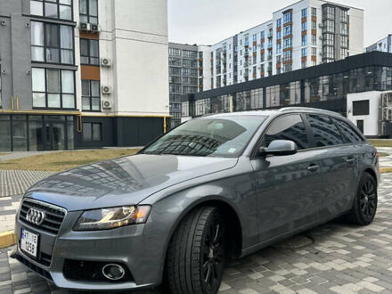 Ауди А4 2011 в Ивано-Франковске на Automoto.ua Серый Ауди А4, объемом двигателя 1.98 л и пробегом 126 тыс. км за 11899 $, фото 1 на Automoto.ua
