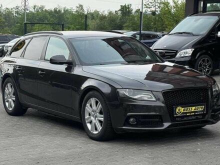 Серый Ауди А4, объемом двигателя 3 л и пробегом 249 тыс. км за 12300 $, фото 1 на Automoto.ua