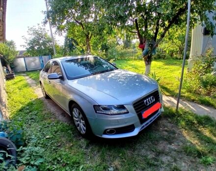 Серый Ауди А4, объемом двигателя 2 л и пробегом 163 тыс. км за 12000 $, фото 1 на Automoto.ua