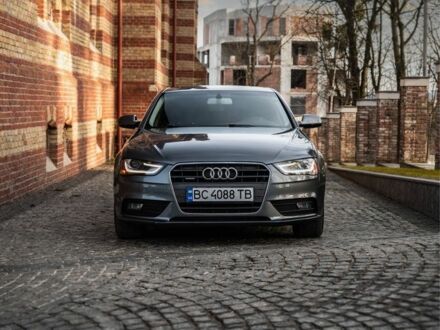 Ауді А4 2012 у Львові на Automoto.ua Сірий Ауді А4, об'ємом двигуна 2 л та пробігом 176 тис. км за 14300 $, фото 1 на Automoto.ua