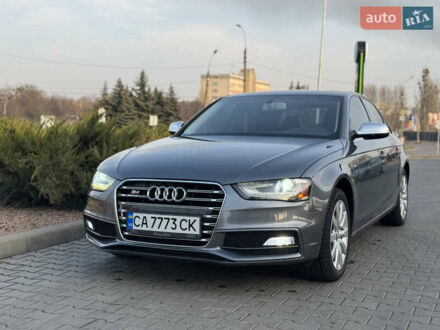 Ауди А4 2012 в Черкассах на Automoto.ua Серый Ауди А4, объемом двигателя 1.98 л и пробегом 216 тыс. км за 12800 $, фото 1 на Automoto.ua