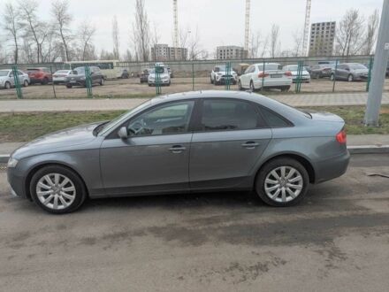 Серый Ауди А4, объемом двигателя 2 л и пробегом 194 тыс. км за 9400 $, фото 1 на Automoto.ua