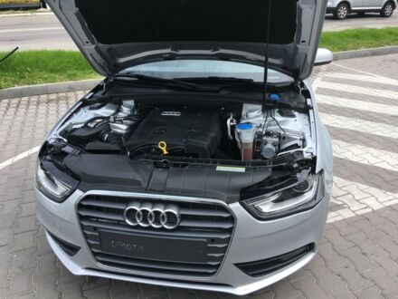 Серый Ауди А4, объемом двигателя 2 л и пробегом 80 тыс. км за 16000 $, фото 1 на Automoto.ua