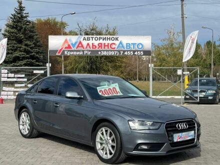 Серый Ауди А4, объемом двигателя 2 л и пробегом 185 тыс. км за 10419 $, фото 1 на Automoto.ua