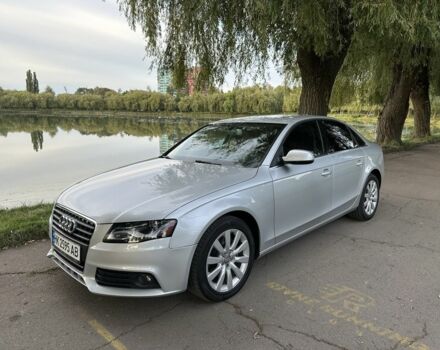 Сірий Ауді А4, об'ємом двигуна 2 л та пробігом 280 тис. км за 10900 $, фото 1 на Automoto.ua