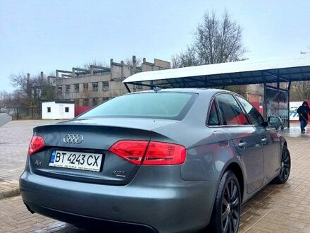 Ауді А4 2012 у Херсоні на Automoto.ua Сірий Ауді А4, об'ємом двигуна 2 л та пробігом 125 тис. км за 12400 $, фото 1 на Automoto.ua