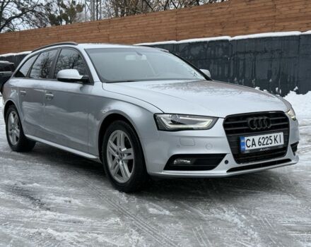 Серый Ауди А4, объемом двигателя 2 л и пробегом 296 тыс. км за 10400 $, фото 1 на Automoto.ua