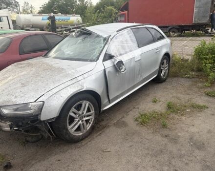 Серый Ауди А4, объемом двигателя 0 л и пробегом 300 тыс. км за 2504 $, фото 1 на Automoto.ua