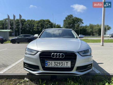 Ауди А4 2013 в Львове на Automoto.ua Серый Ауди А4, объемом двигателя 1.98 л и пробегом 228 тыс. км за 8700 $, фото 1 на Automoto.ua