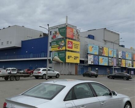 Серый Ауди А4, объемом двигателя 2 л и пробегом 200 тыс. км за 13000 $, фото 1 на Automoto.ua