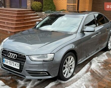 Сірий Ауді А4, об'ємом двигуна 2 л та пробігом 174 тис. км за 12000 $, фото 1 на Automoto.ua
