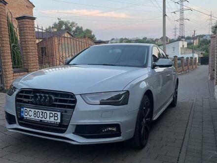 Ауди А4 2014 в Львове на Automoto.ua Серый Ауди А4, объемом двигателя 1.98 л и пробегом 195 тыс. км за 7500 $, фото 1 на Automoto.ua